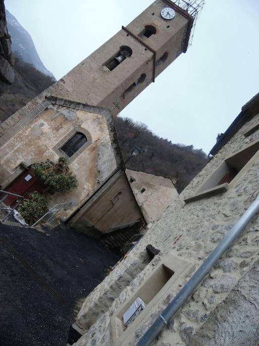 Paisible Maison Dans Les Pyrenees Fontpédrouse Extérieur photo