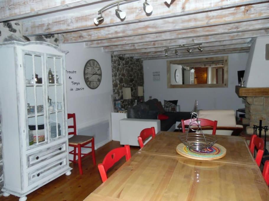 Paisible Maison Dans Les Pyrenees Fontpédrouse Extérieur photo