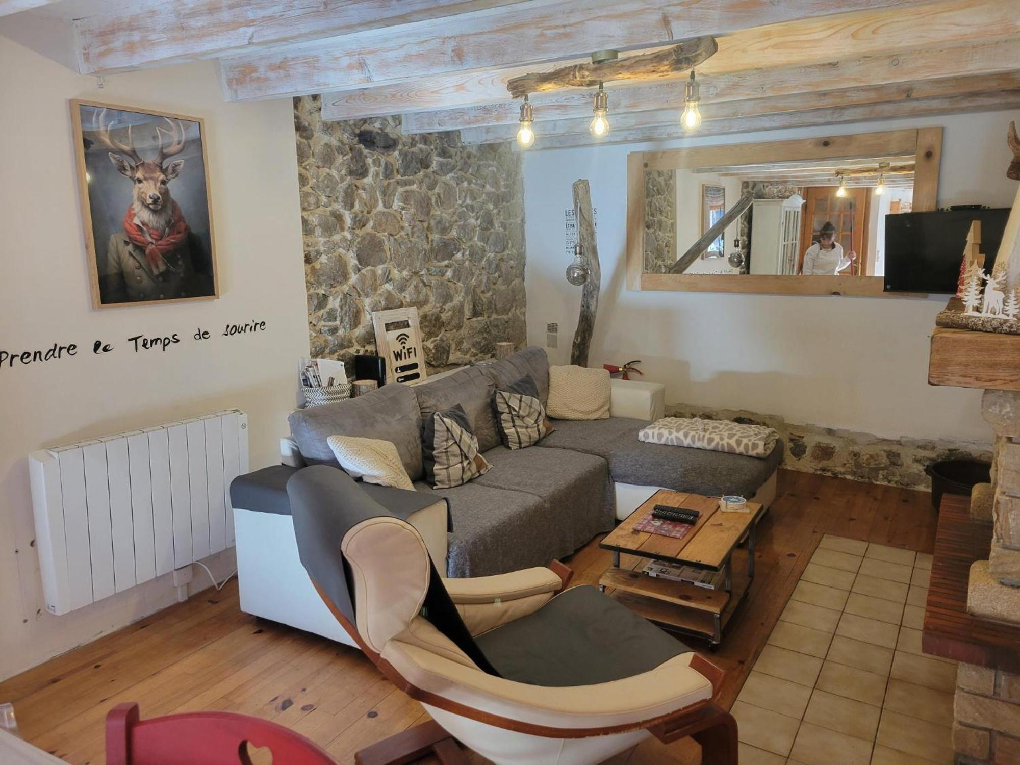 Paisible Maison Dans Les Pyrenees Fontpédrouse Extérieur photo