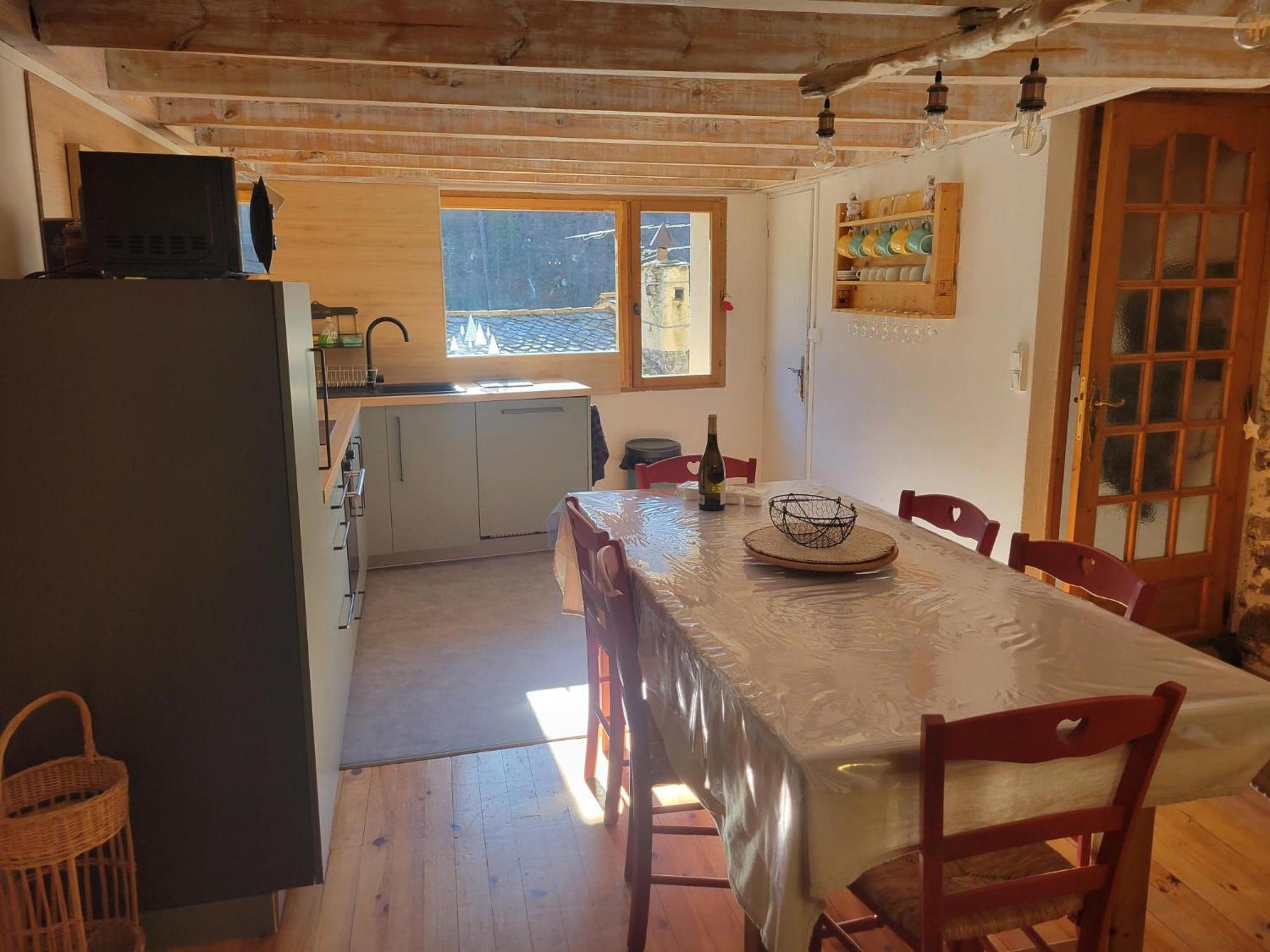 Paisible Maison Dans Les Pyrenees Fontpédrouse Extérieur photo